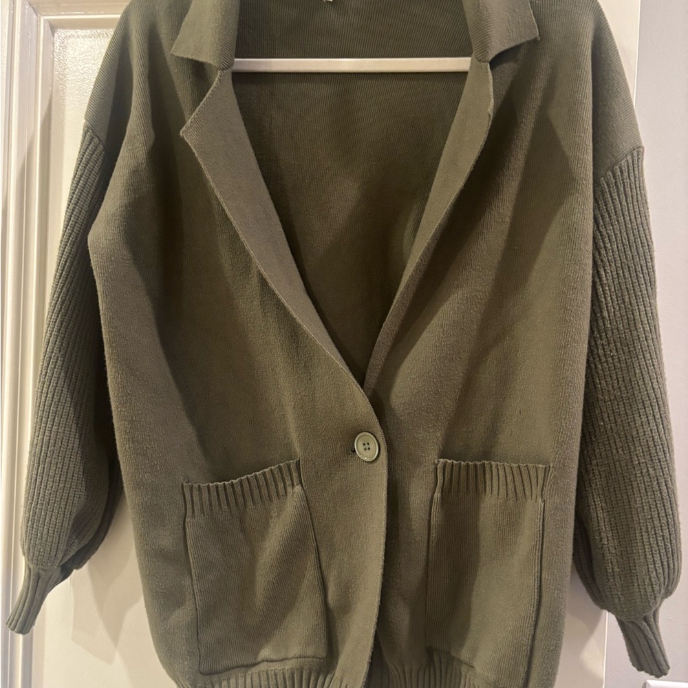 Olive Green Knit Button-Front Cardigan – Size Small